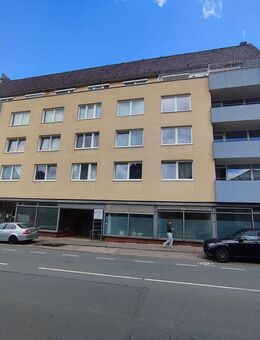 4-Zimmerwohnung in der City - 116 qm - Balkon, Bad und WC, Parkplatz - bezugsfertig und -frei - Bielefeld