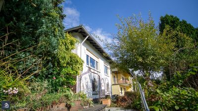 Leben im idyllischen Weinbach – Ihr Traum vom Eigenheim. Winkelbungalow aus den 70er Jahren