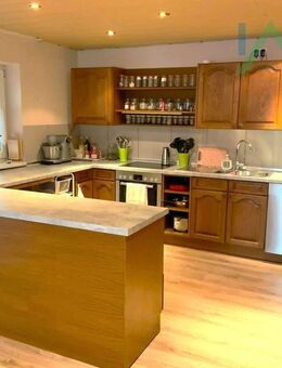 GROSSES MEHRPARTEIENHAUS - GEWERBE MÖGLICH - Künzing