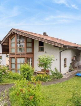 Provisionsfrei - Familienfreundliches Haus mit klugem Schnitt und Einliegerwohnung - Jungingen