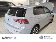 VW Golf, 1.5 VIII eTSI Life MOVE, Jahr 2023 - Wiesbaden