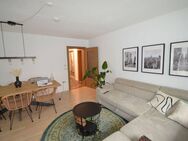 Schicke und helle 4-Zimmer-Wohnung mit 2 Balkonen in zentraler Lage - Bayreuth