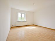 Garten-Traum: Helle 2-Raum-Wohnung in Chemnitz mit Außenoase - Chemnitz