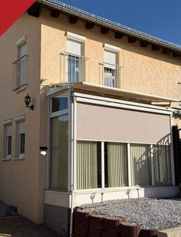 Youngtimer - Freistehendes Einfamilienhaus mit 2 Terrassen - Waldfischbach-Burgalben