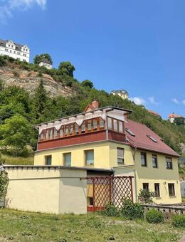 Zweifamilienhaus mit ausgebautem Dachgeschoß - Dornburg-Camburg