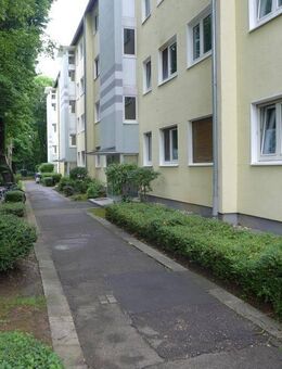 Bonn-Duisdorf. vermietete Kapitalanlage. 3 ZKB Blk. - PROVISIONSFREI! - Bonn