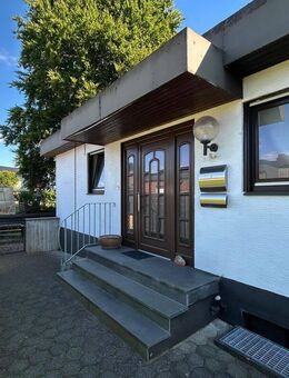 Einfamilienhaus mit Ausbaupotenzial - Schloß Holte-Stukenbrock