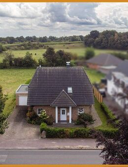 Attraktives Einfamilienhaus nahe der Ostsee und mit guter Verkehrsanbindung sucht neue Familie - Ratekau