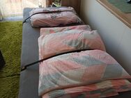 Fast neues Bett, kaum benutzt. Ohne Deko. - Berlin Friedrichshain-Kreuzberg