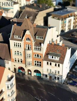 Hochwertiger Wohnraum in der Krumbholzvilla mit Loggia, Wintergarten und Dachterrasse - Bernburg (Saale)