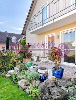 Familienparadies - EFH mit 5 Zimmern, Balkon und einem traumhaften Garten und Doppelgarage! - Mintraching