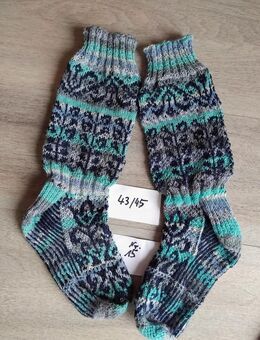 Geschenk Handgestrickte Wollsocken in den Größen 42 - 45 - Nonnweiler