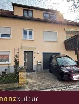 Großzügige 4 Zimmer Wohnung mit Einbauküche - Bad Urach