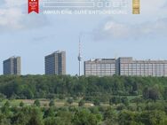 S-Asemwald: Modernisierte 2,5-Zimmer-Wohnung mit Balkon und TG-Stellplatz - Stuttgart