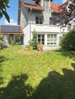 Wunderschönes Reiheneckhaus mit tollem Komfort in ruhiger Lage für Familien - Grasbrunn