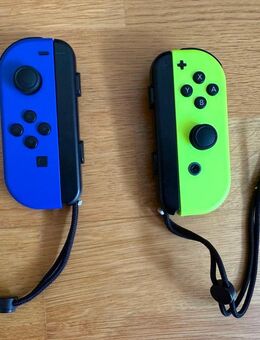 Nintendo Switch Joy Cons - Coburg