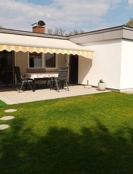 Leben und Wohnen wo andere Urlaub machen! Winkelbungalow in traumhaft schöner Lage! - Senden (Bayern)