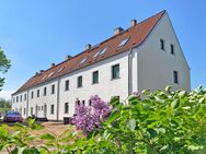 Frisch saniertes Reihenhaus mit eigenem Garten und PKW-Stellplatz, Masterbad, Gäste-WC - Seegebiet Mansfelder Land