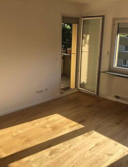 Schöne, gut geschnittene Dreizimmerwohnung mit Westbalkon - Dortmund