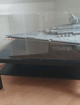 LEGO Imperialer Sternzerstörer 75252 mit Vitrine und Tisch - Krefeld