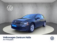 VW Golf, 1.0 VIII Life eTSI, Jahr 2023 - Halle (Saale)