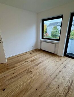 Modernisiert auf Neubauniveau: hochwertige 3-Zimmer-Wohnung in Toplage von Zollstock - Köln