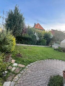 Ötisheim, neuwertige massive DHH, 2 Vollgeschosse zu verkaufen - Ötisheim