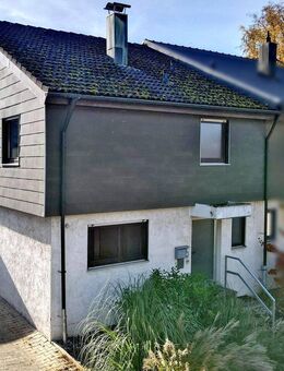 Ihr Familientraum in Leingarten - Doppelhaushälfte mit Garten, Balkon und viel Potenzial - Leingarten