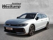 VW Passat Variant, 2.0 TDI R-Line Black Style Panodach, Jahr 2024 - Frechen