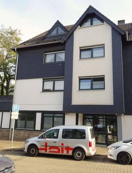 6,5-Zimmer-Wohnung über 2 Etagen mit großem Dachbalkon und Einbauküche in sehr guter Wohnlage von Wetter-Altwetter zu vermieten - Wetter (Ruhr)