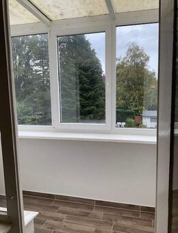 Großzügige 2-Zimmer Wohnung in 3 Familien Haus - Hannover