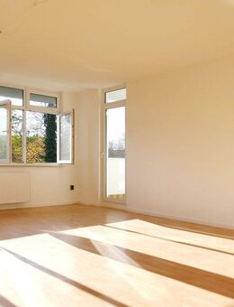 Keine Käuferprovision: großzügiges Wohnen mit, Wohnküche, Süd-Balkon, G-WC, Lift & TG-Stellplatz - Berlin