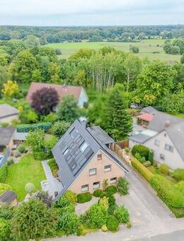 Charmantes Einfamilienhaus in Toplage - großzügig, modernisiert und energieeffizient - Heide
