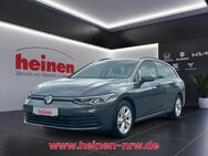 VW Golf Variant, 1.5 Golf VIII eTSI Life, Jahr 2022 - Dortmund Marten