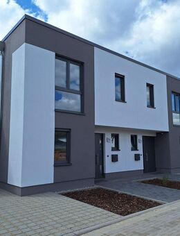 Lostau Doppelhaushälfte, Erstbezug, Wärmepumpe, Garage (5a) - Möser