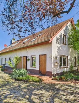 Charme trifft Charakter: Stilvoll umgebaute Scheune mit großem Garten in Bruchköbel - Bruchköbel