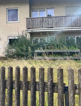 2 Familienhaus in guter Lage - Freihung