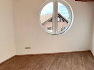 Helle 3-Zimmer-Wohnung mit Einbauküche in Hennef-Warth - Hennef (Sieg)