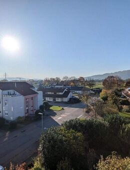 Charmante 4 Zimmer-DG-Wohnung mit viel Platz in Sonnenlage in Rheinfelden! - Rheinfelden (Baden)