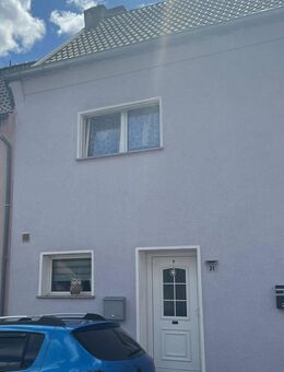 Kleine vermietete Doppelhaushälfte in ruhiger Seitenstrasse mit schönem Weitblick in VK-Ludweiler zu verkaufen - Völklingen