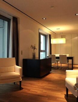 Helles, hochwertig möbliertes Apartment mit Balkon und Klimaanlage - Frankfurt (Main)