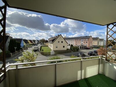 Tolle gepflegte 3-Zi-Mietwohnung mit Einbauküche, Balkon & phantastischer Aussicht in ruhiger Lage