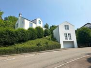 Repräsentative Architektenvilla mit separatem Gästehaus auf über 1400 qm grosser Parzelle mit traumhafter Aussicht - Lörrach