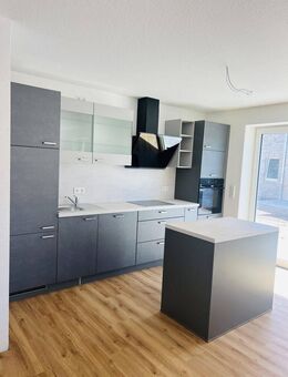 Neubau. Helle und moderne Wohnung - Groß Rheide