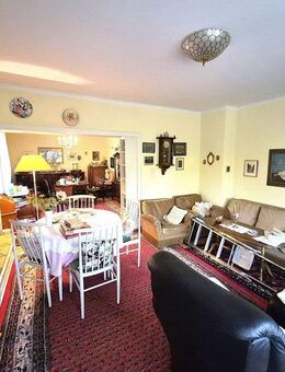 Bieterverfahren: Renovierungsbed. ETW mit Balkon und Stellplatz in zentraler Lage von St. Johann - Saarbrücken