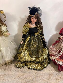 Porzellanpuppe - Oberasbach