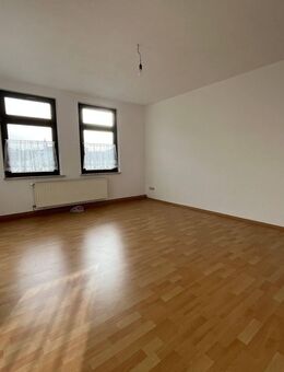 Attraktive 2,5-Zimmer-Wohnung mit Stellplatz - zentral in Sonneberg! - Sonneberg