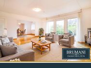 BRUMANI | Rarität in Heitersheim: EFH mit Einliegerwohnung auf 1000qm Grundstück mit Keller & Garage - Heitersheim