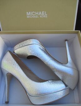 NEU im ORIGINAL KARTON * Anlass * Party * Ausgeh * Echt Leder * Plateau * High- Heels * Peep Toes * Pumps * Schuhe "MICHAEL KORS" YORK * Gr. 40/ 7 * silber * silver * Metallic * - Riedlingen