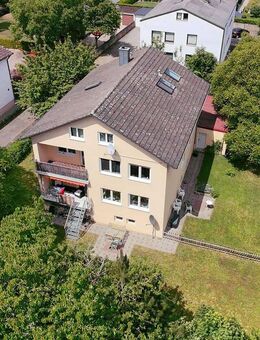 Mehrfamilienhaus in Regensburg-Burgweinting mit großem Grundstück - Regensburg